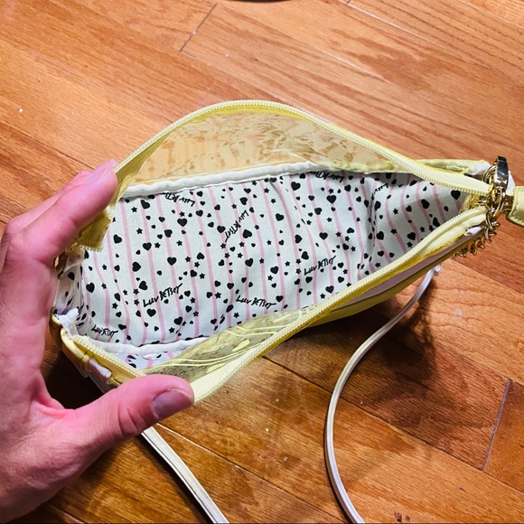 COPY - Betsy Johnson Lemon Slice Crossbody Purse PUA - Picture 6 of 8
